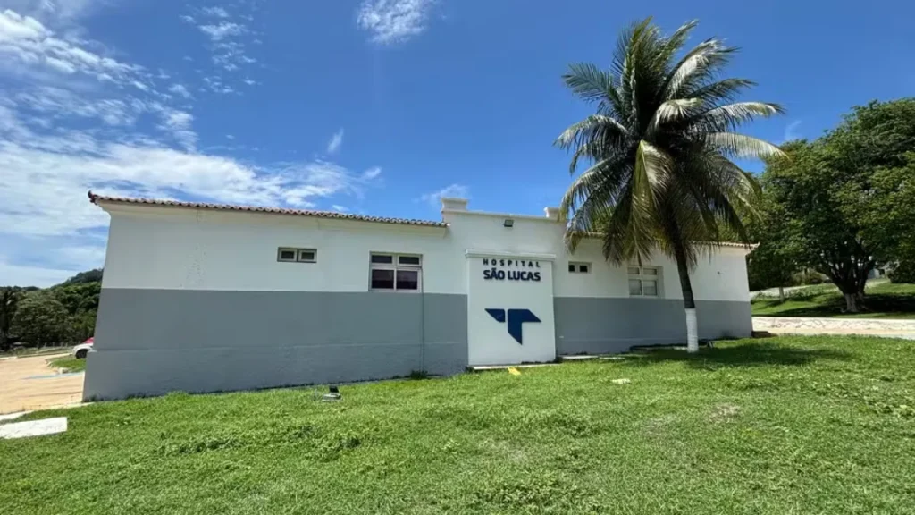 Parto proibido: mulher dá à luz em Fernando de Noronha